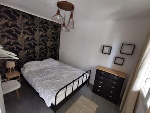 WiFi, bed sheets - Beautiful sea view apartment (Le Grau-du-Roi)