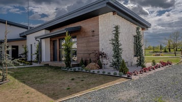 Deluxe Suite | Exterior