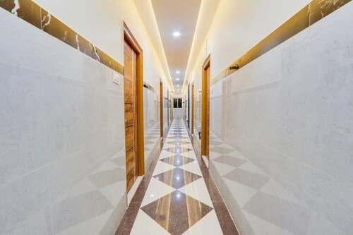 Classic Sri Balaji Luxury Rooms