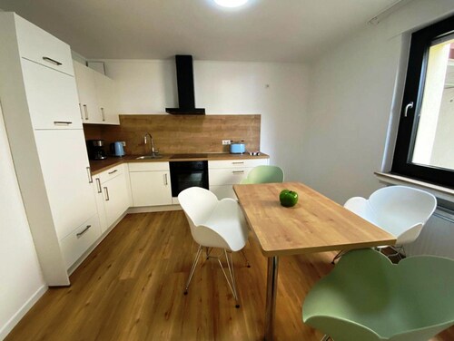 Apartment Spiegelkurve