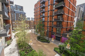 Exterior - Modern City Elegance (London)