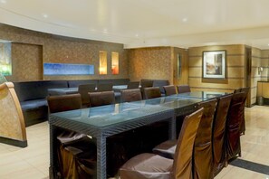 House | Dining