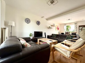 บ้านพัก | 5 ห้องนอน
