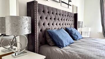 2 bedrooms