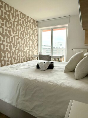 1 bedroom, Internet - Cosy Flat for 2pers 5 min From Gare du Midi by Transport (Brussels)