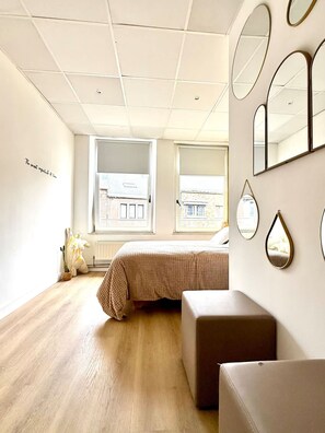 House | 3 bedrooms - Spacious Duplex in the Center of Bastogne Onikos Rooms (Bastogne)