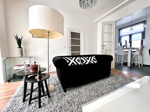 House - A Chic Haven in the Heart of Urban Nature (Brussels)