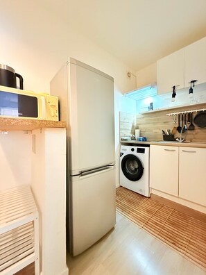 House | 1 bedroom - Cozy Studio Just Steps From Luxembourg Train Station (Luxembourg City)