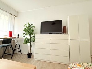 House - Cozy Studio Just Steps From Luxembourg Train Station (Luxembourg City)