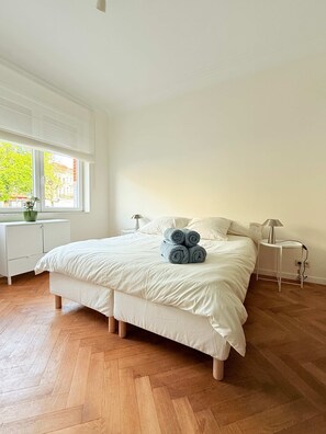 2 bedrooms - 2 Bedrooms - Baby Crib Furnished Terrace in Brussels (Brussels)