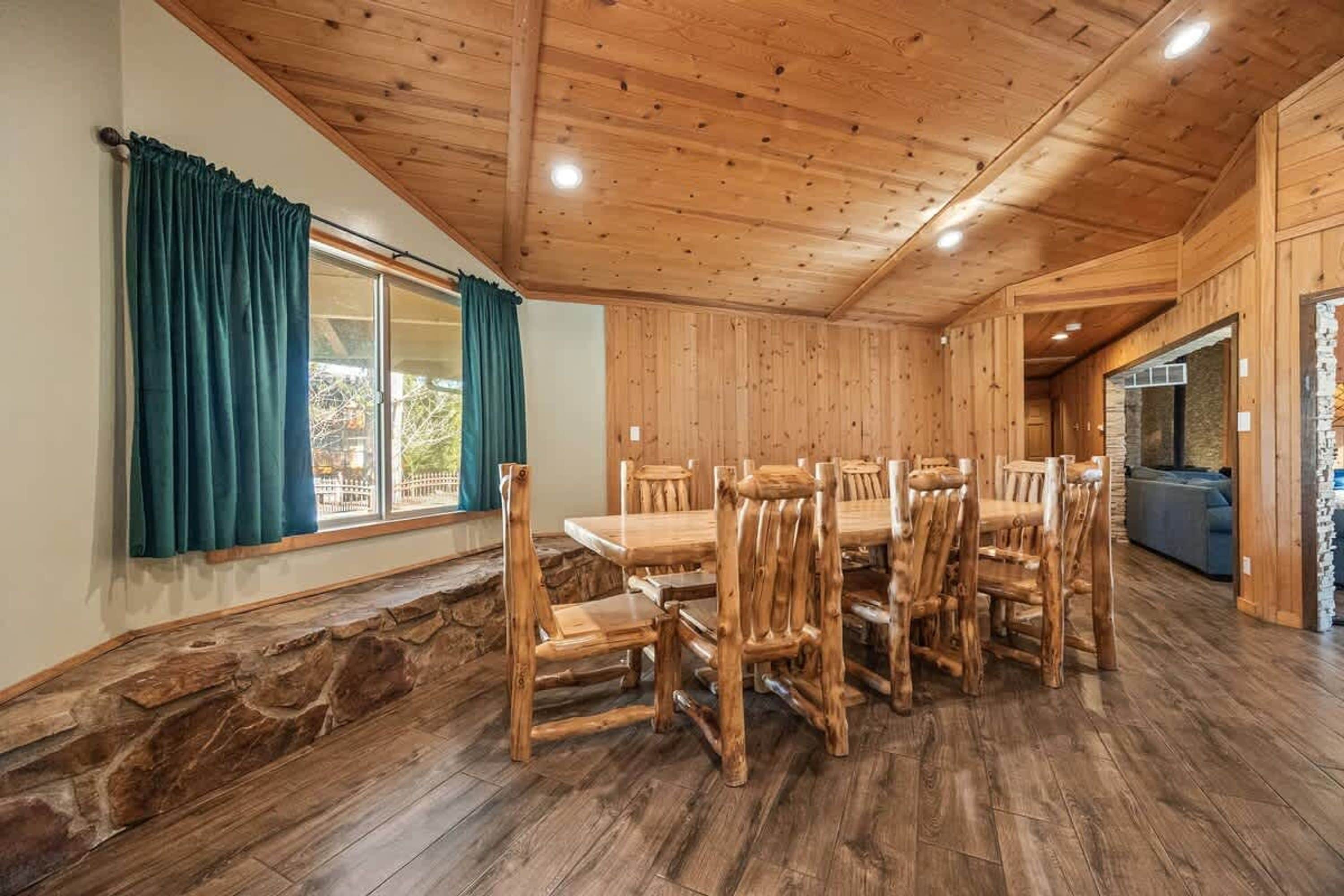 House | 5 bedrooms, Internet