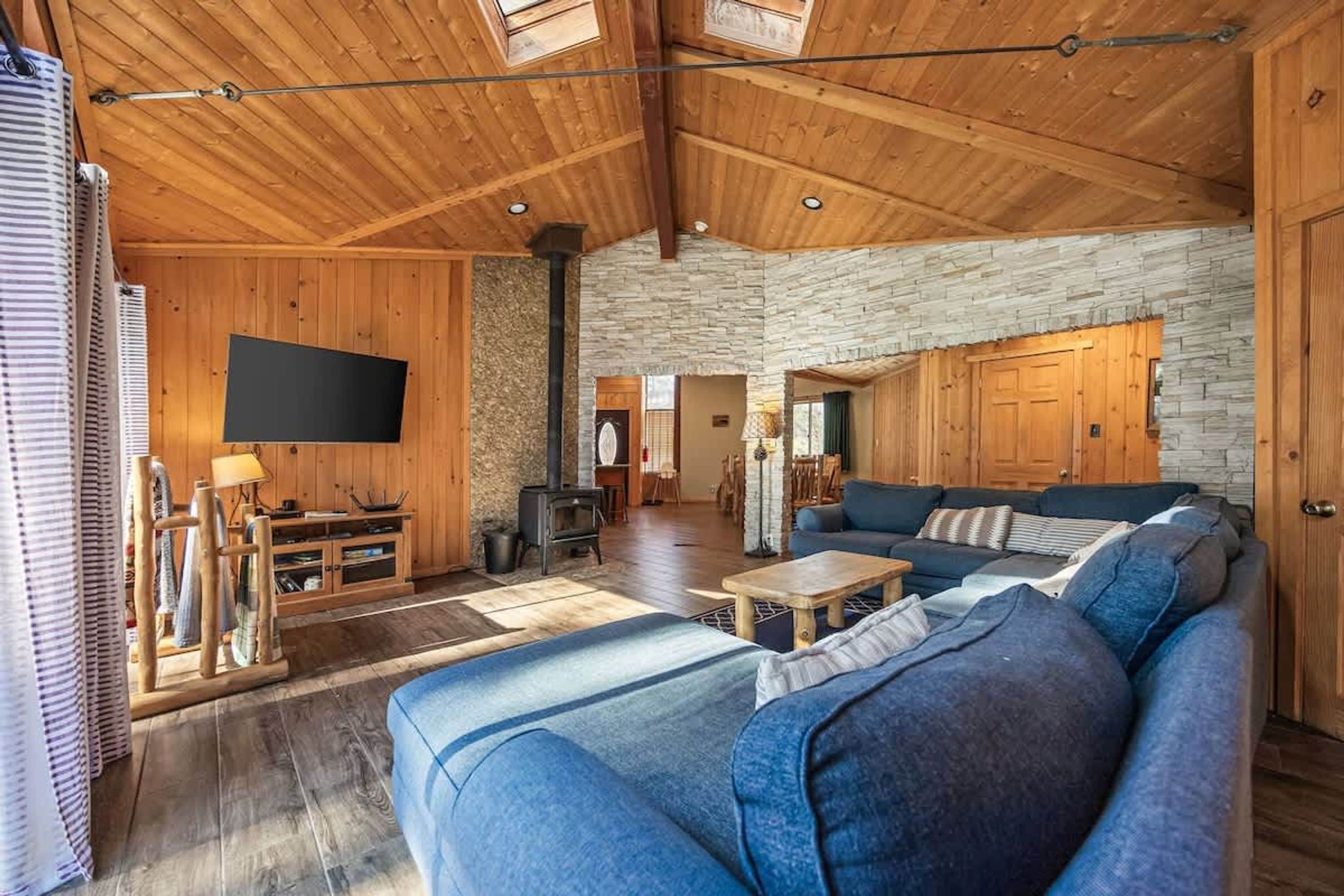 House | 5 bedrooms, Internet