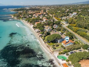 House - Seaside Villa Apartment With Beach Access (Quartu Sant'Elena)