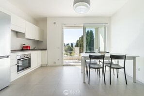 House - Modern Bright 2BR Retreat With Balcony (Capoterra)