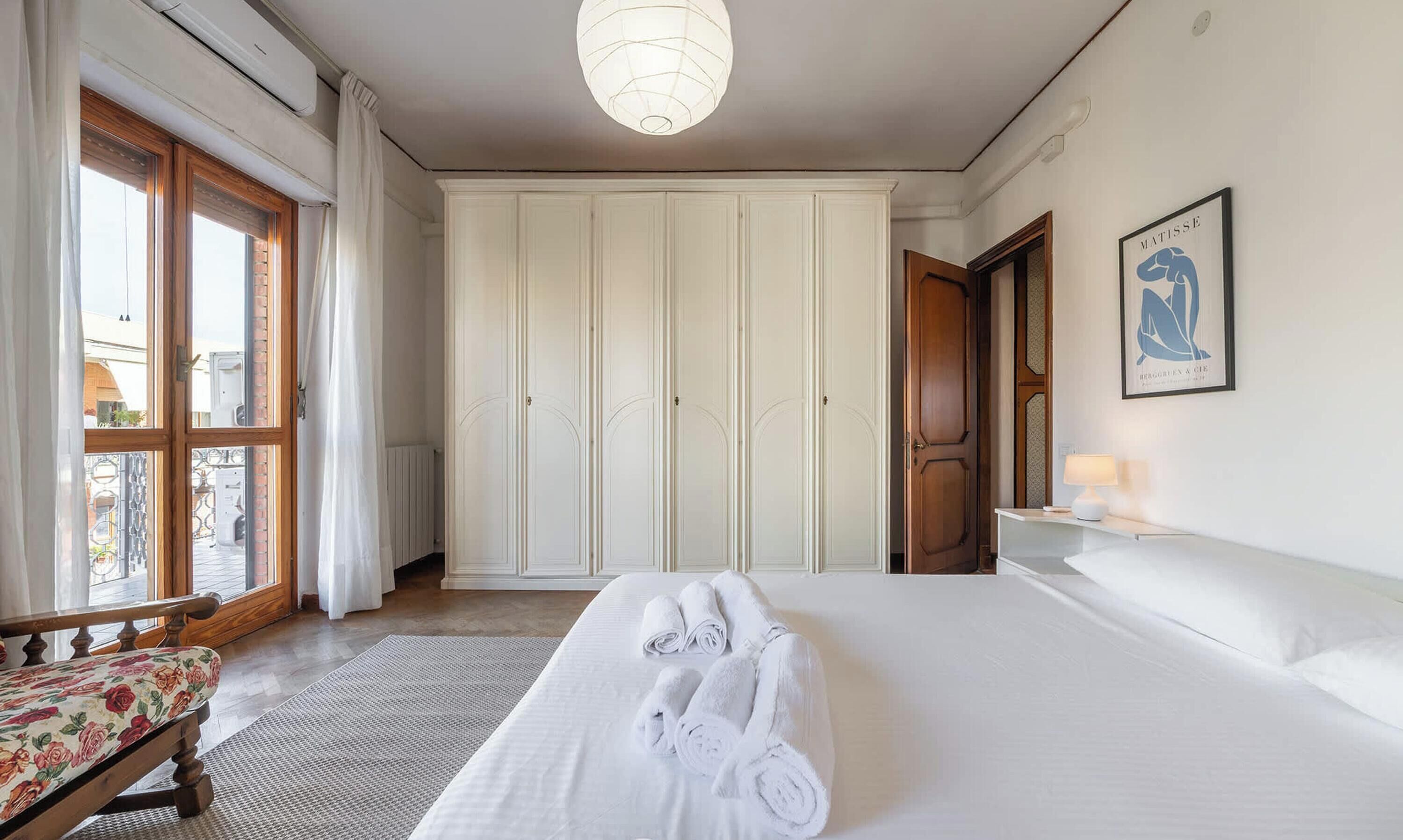 House | 3 bedrooms, high-speed internet