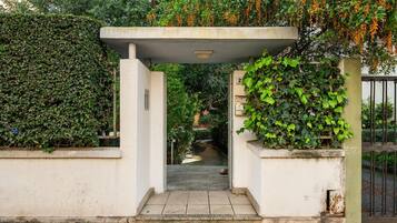 3 habitaciones y acceso a internet