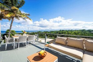 Outdoor dining - Rincon Surf Club | Outdoor Dining | Pool | WIFI (Rincon)