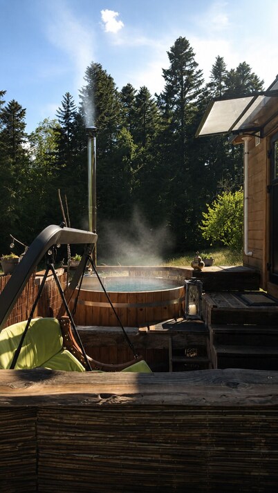 Tiny house in the Black Forest with hot tub & sauna