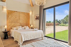 Iron/ironing board, WiFi, bed sheets - Villa Riva. Gulf of Saint-Tropez (Grimaud)
