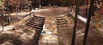 Trailhead Lodge