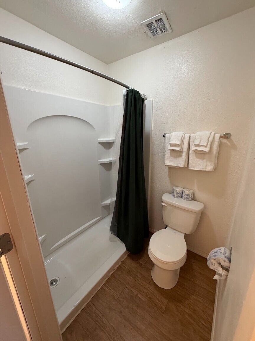 Shower, free toiletries, towels, soap