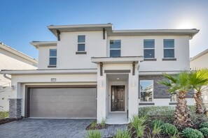 Exterior - Privacy Pool-Big Screen! Resort 8 mi 2 Disney-2613 (Kissimmee)