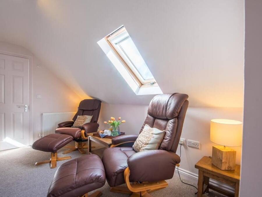 Suite | Interior