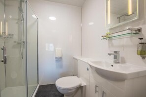 Kamar Double | Kamar mandi