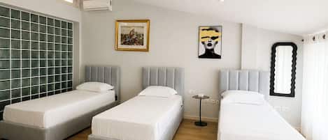 Exclusive Triple Room, Garden View