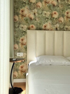 Kamar Double Superior, balkon, pemandangan kota | Brankas, meja kerja, tirai kedap cahaya, dan Wi-Fi gratis
