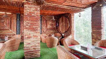 House | Dining