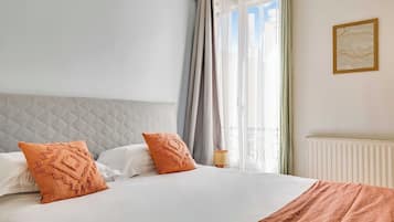 Apartemen | 2 kamar tidur, ruang kerja ramah laptop, dan setrika/meja setrika