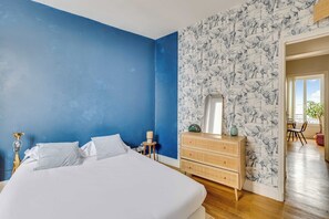 2 bedrooms, laptop workspace, iron/ironing board, bed sheets - Charming Apartment 2br/4p - Saint-denis (Saint-Denis)