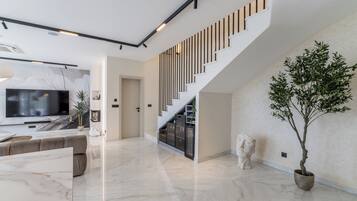 Luxury Villa, Balcony, Sea View | Interior