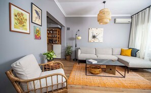 Living area - Cozy & Bright Urban Home in City Center (İstanbul)