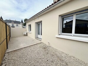 Exterior detail - Renovated house near the beaches of La Rochelle (La Rochelle)