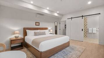 Desk, iron/ironing board, internet, bed sheets