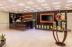 Bar (on property) - Al Qasr Al Diyafah 1 (Khamis Mushait)