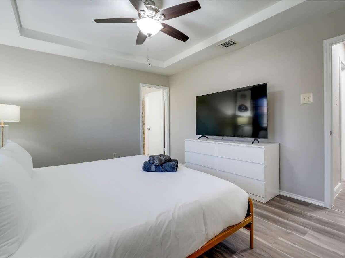 4 bedrooms