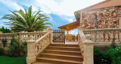 Charming finca with huge private pool Porto Cristo