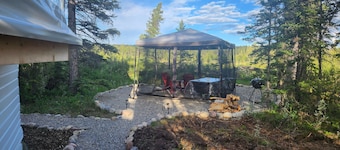 Riverfront Dome Retreat | Private Bath + Views