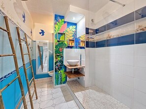 Shower, hair dryer, towels - Habitation Les Balisiers, 42m2 terrace 15m2 Sainte Marthe à Saint François (Saint Francois)