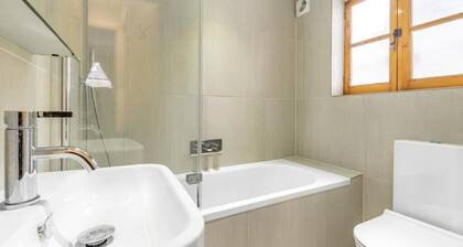 Beautiful 3 Bedroom Flat in Fulham