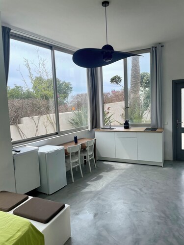 Ibiza private studio villa, 4 pax,  AC, private garden - Salinas