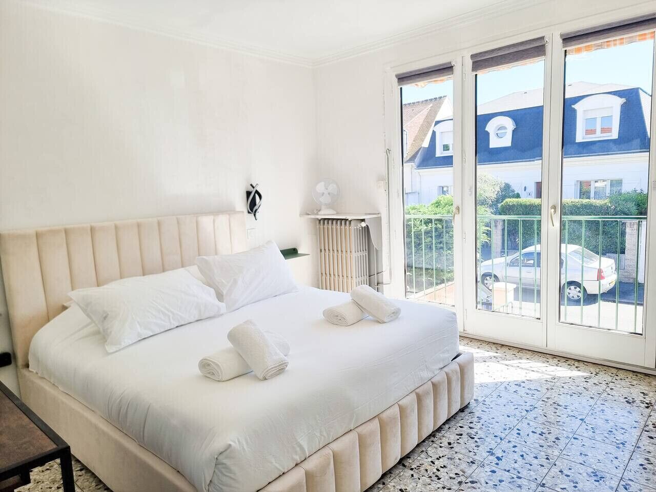 Iron/ironing board, travel cot, free WiFi, bed sheets
