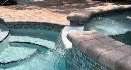 Charming 3/2 house in Jensen Beach with pool and minutes away from downtown