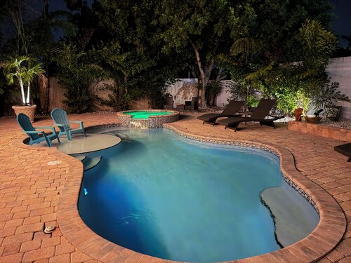 Charming 3/2 house in Jensen Beach with pool and minutes away from downtown