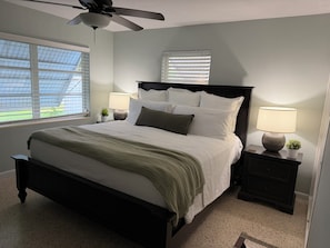 3 bedrooms, desk, iron/ironing board, travel crib