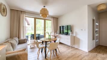 Family Apartment, Garden View