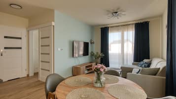 Comfort Apartment, Garden View | Interior